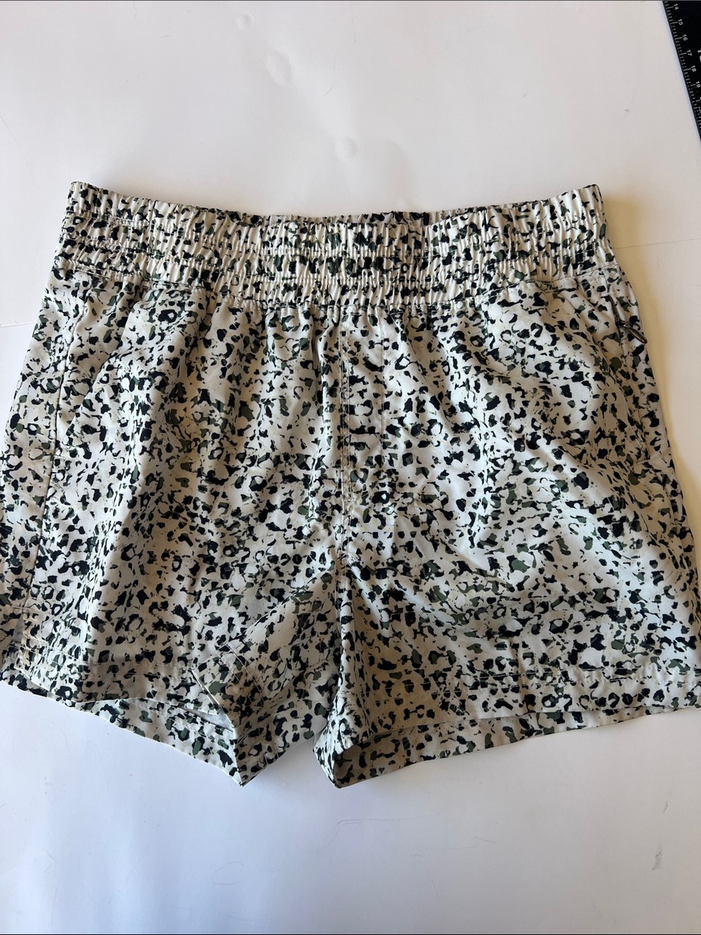 Old Navy Cream and Black Printed Kids Shorts